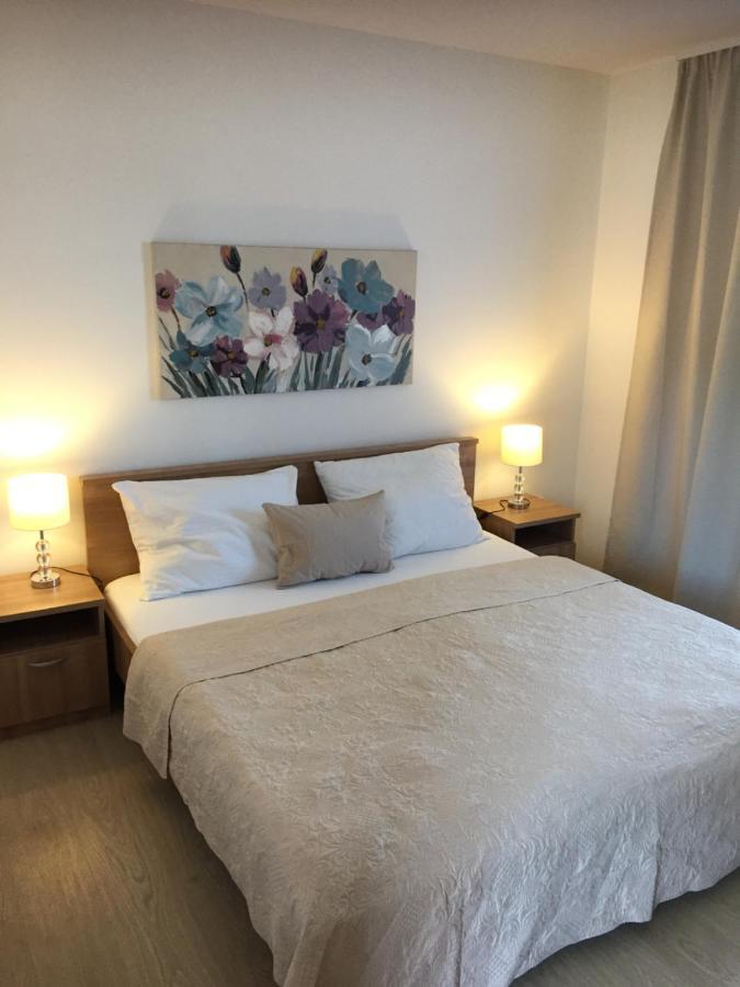 Apartments Mare プナト エクステリア 写真