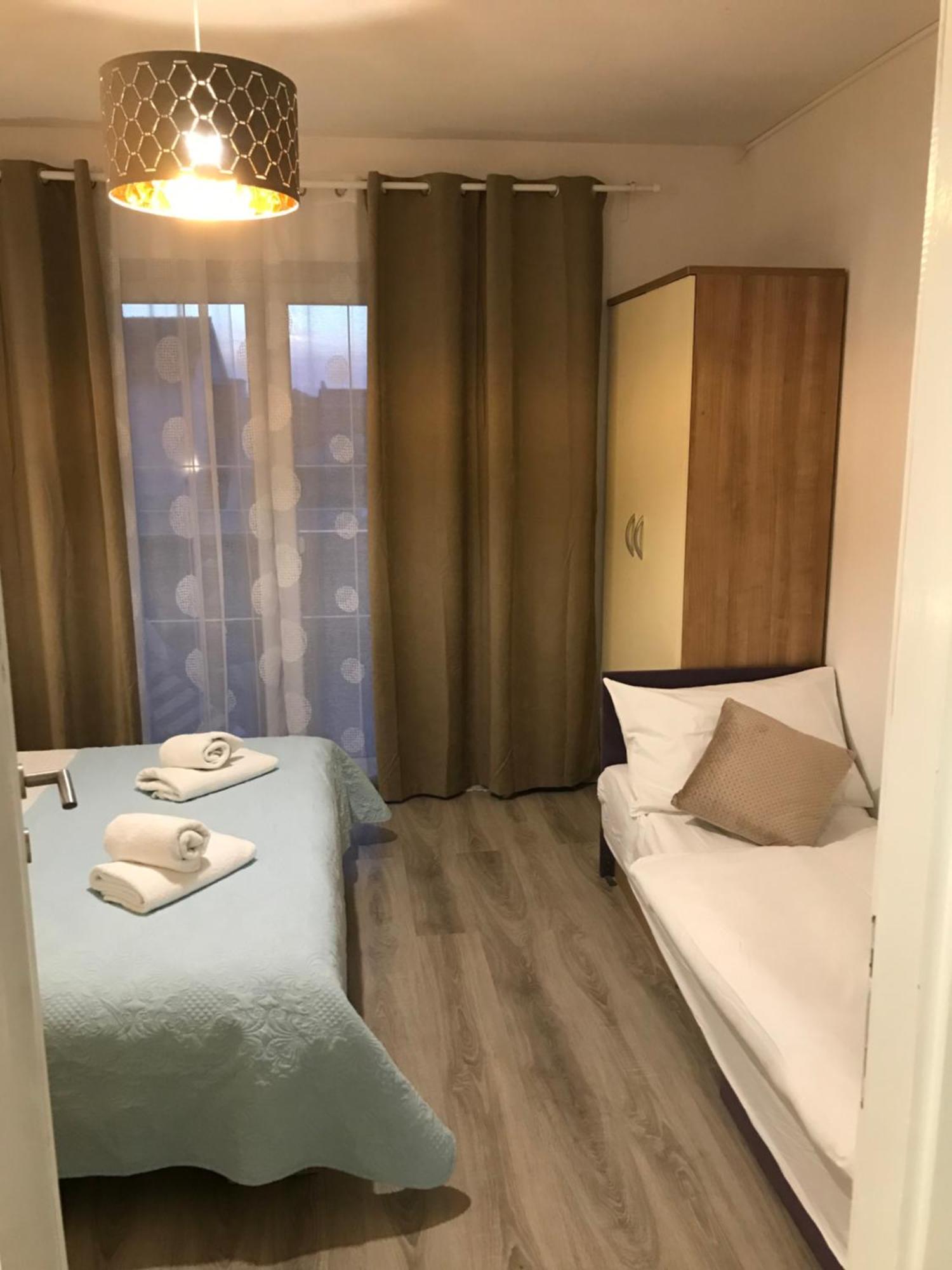 Apartments Mare プナト エクステリア 写真